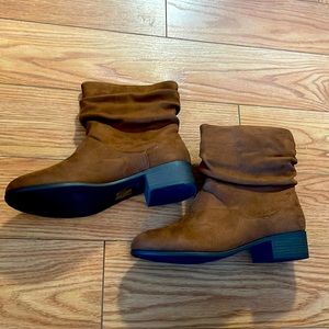 New Soda Brand medium top (8”) brown suede boots.
